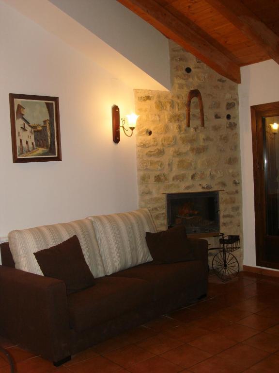 Casa Valles Adahuesca